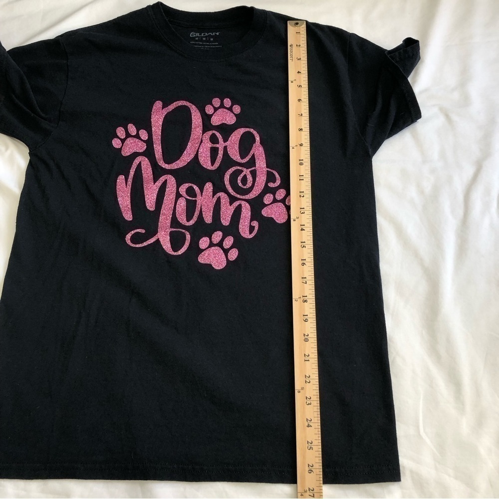 Dog Mom Pink Sparkly Metallic Graphic T-shirt Black Size M Shirt Sleeve - Picture 5 of 6